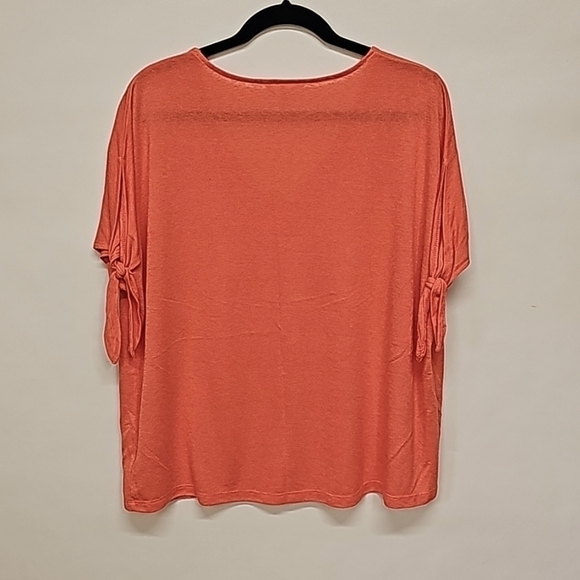 Oversized v-neck, boxy sweater, batwing style sleeves - Picture 7 of 7